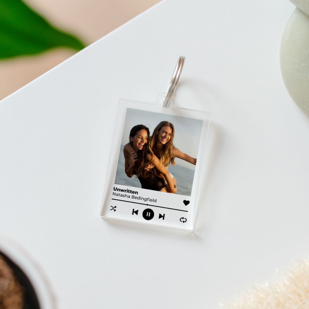 Porte-clés personnalisé en acrylique avec photo et chanson