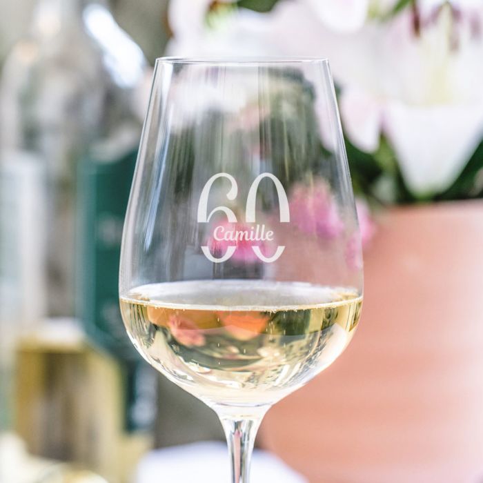 Verre à vin personnalisé avec nom et âge